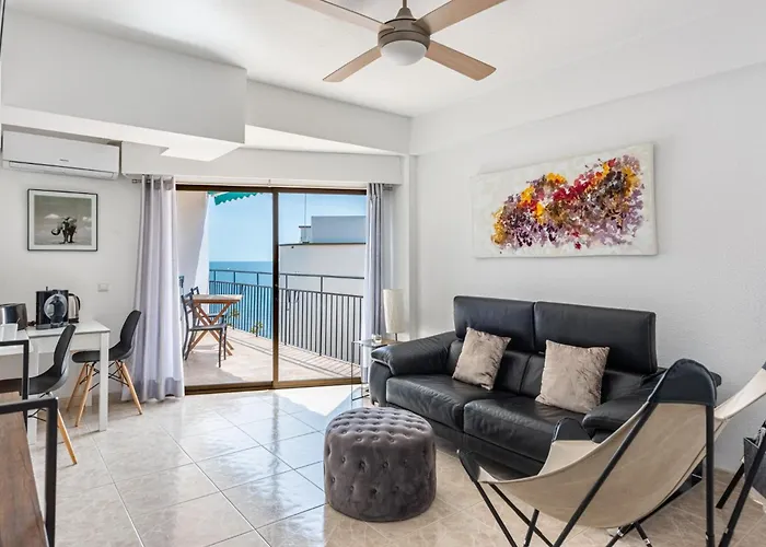 Amazing 2 Bedrooms Apartment In Marbella Centre