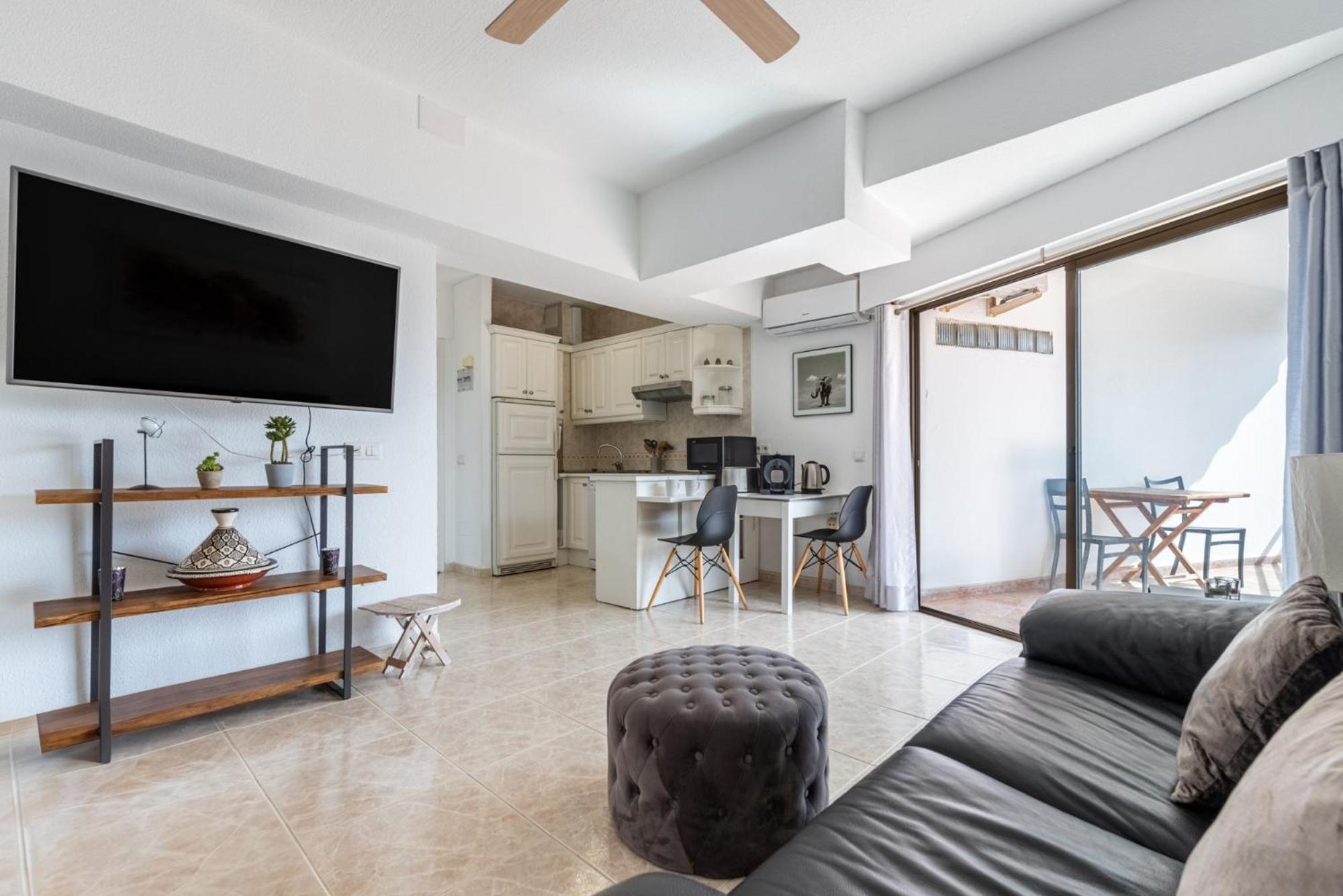Amazing 2 Bedrooms In Centre Marbella