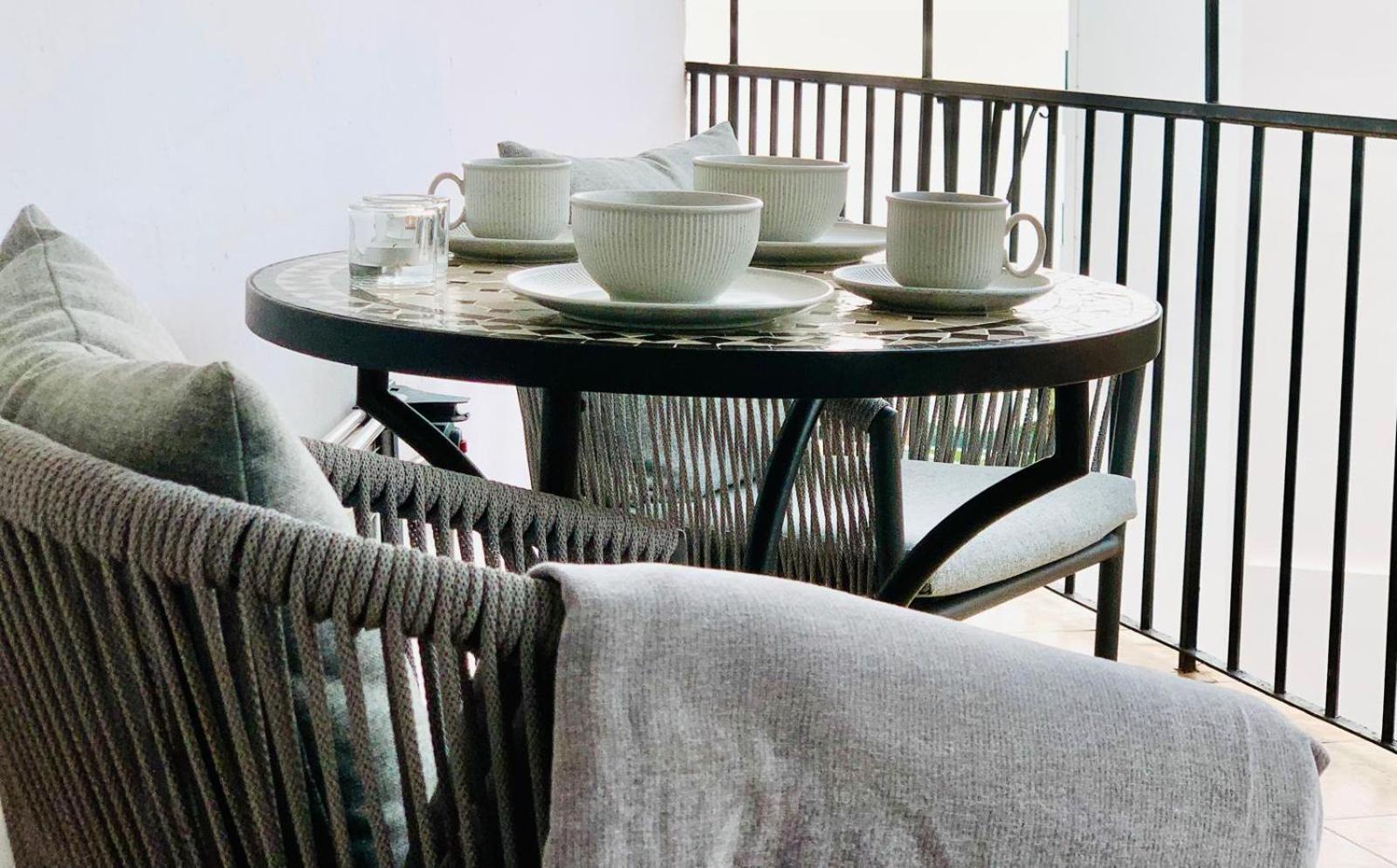 Amazing 2 Bedrooms In Centre Appartement